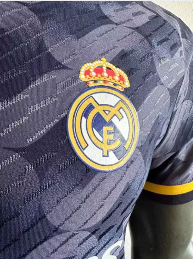 Real Madrid away 23-24