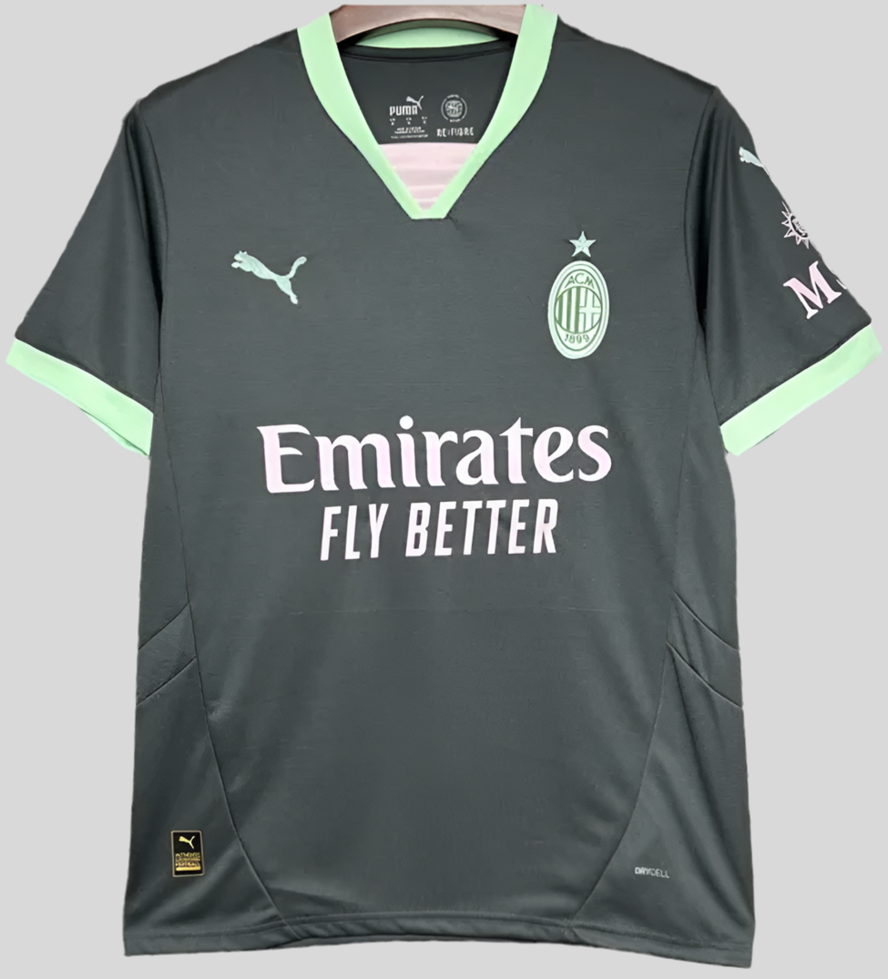 24/25 Milan Troisième