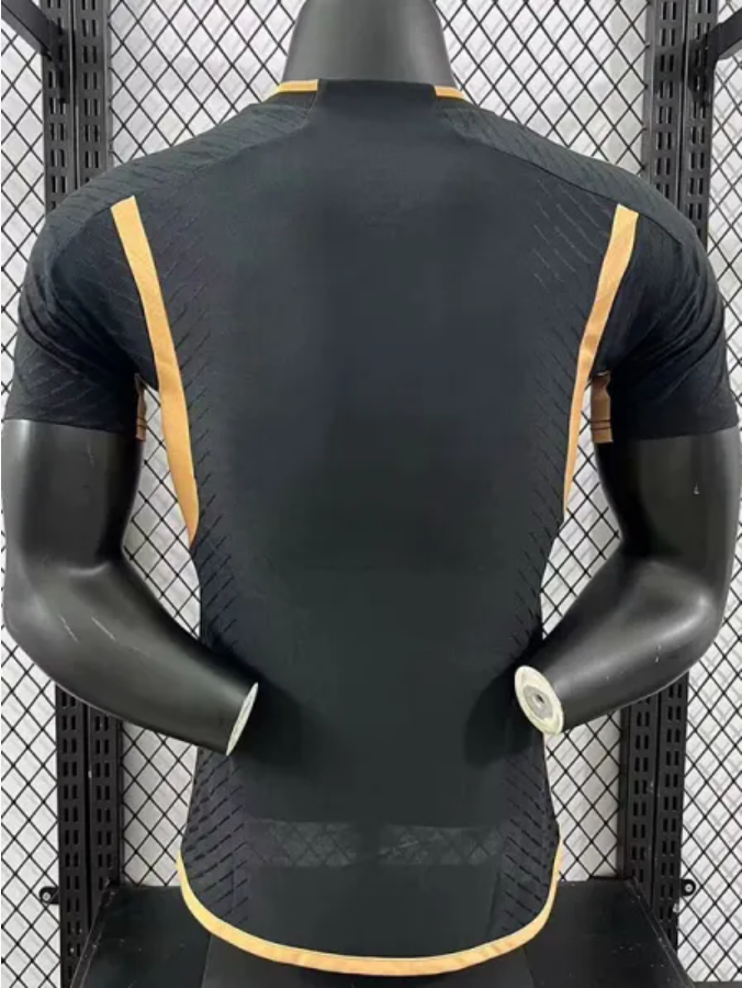 Real Madrid Black Edition