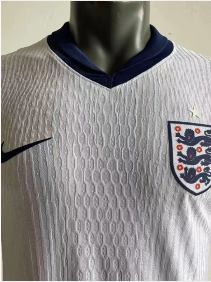 Angleterre domicile 24-25