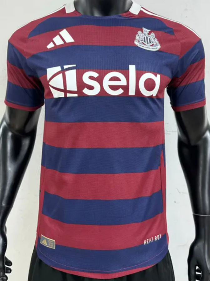 24/25 Newcastle Troisième