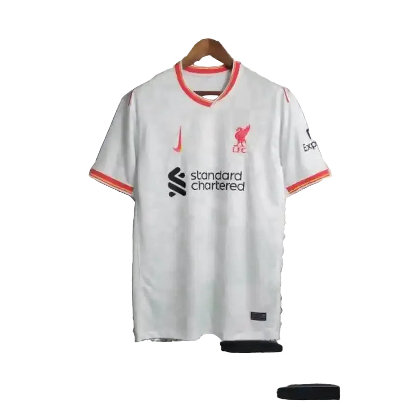 Tercera equipación del Liverpool 24/25