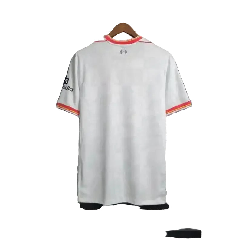 Tercera equipación del Liverpool 24/25