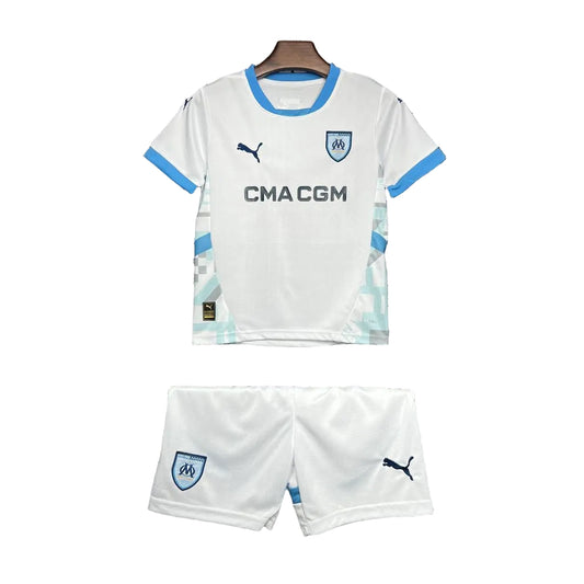 child Marseille home 24/25