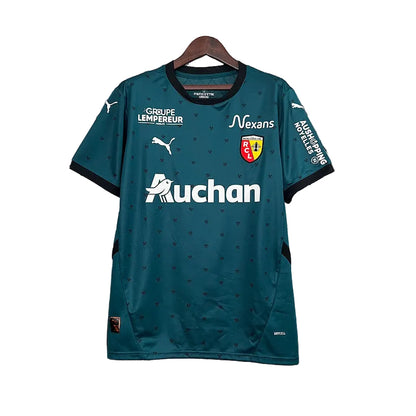 Lens away 24/25